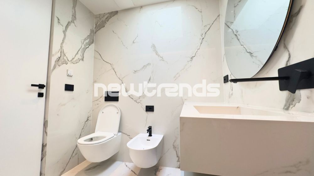 Viganello: 4,5 locali nuovi con vista aperta e parziale lago. - bagno camera padronale