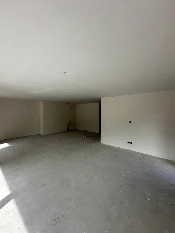 Moderne 4.5 Zimmer Wohnung im EG - Bild 8