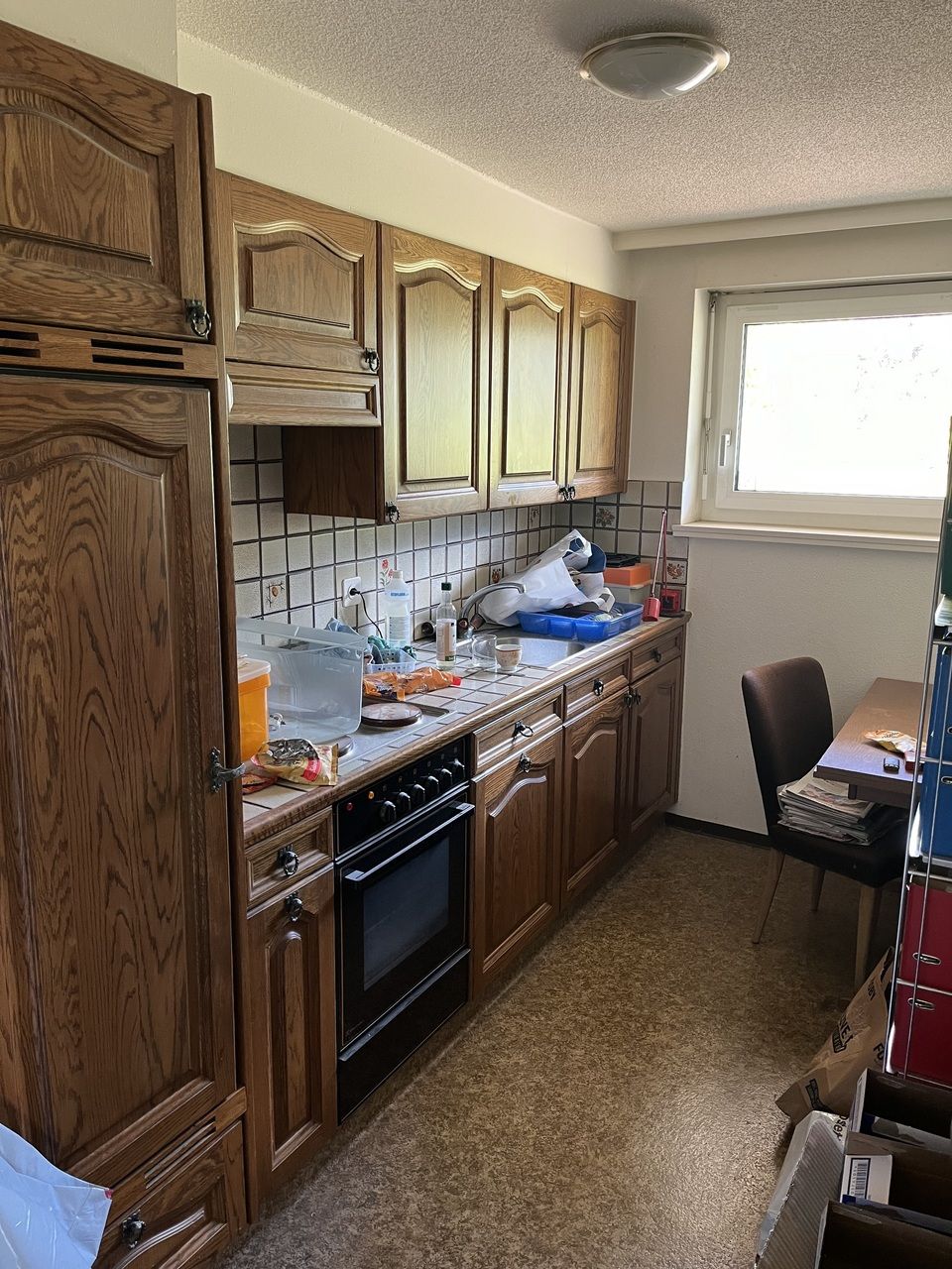 Villa mit  Einlegerwohnung in Leuk-Stadt - Küche EG