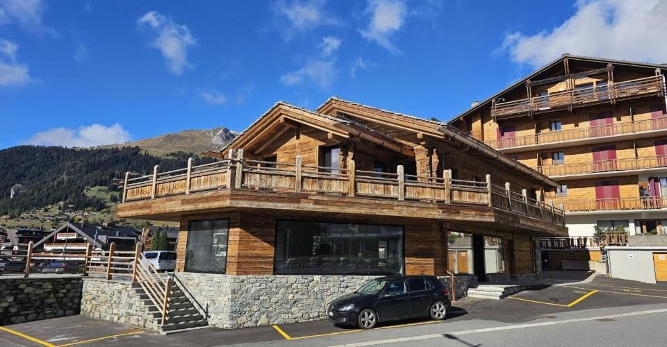 Au cœur de Verbier, place centrale - Superbe immeuble mixte - Chalet 6 pièces - image - 5