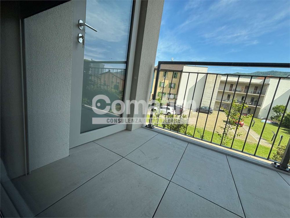 Chiasso : 2.5 locali al 1P - Moderno con terrazzo - Bild 6