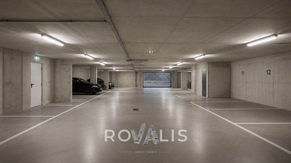 **2.5 Zimmer Attikawohnung mit 67 m² Dachterrasse in Gamsen** - Einstellhalle