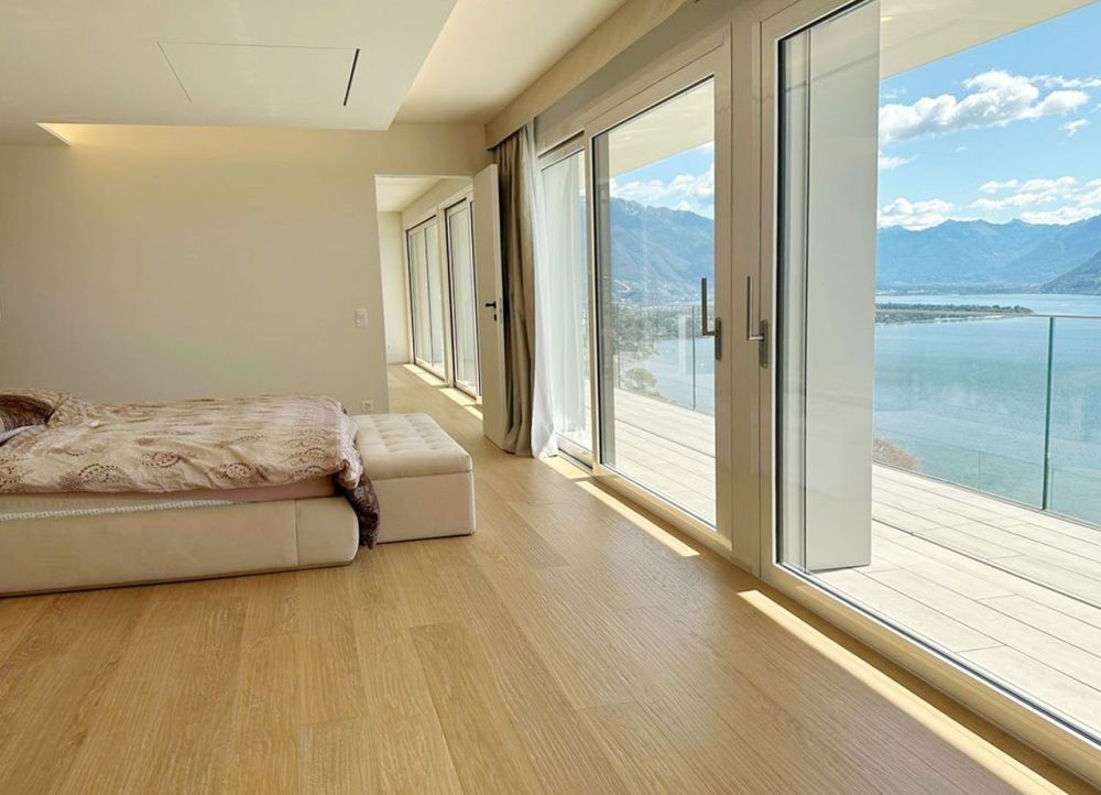 VILLA EXTRALUSSO CON IMPERDIBILE VISTA SULLE ISOLE DI BRISSAGO -  Bild 9