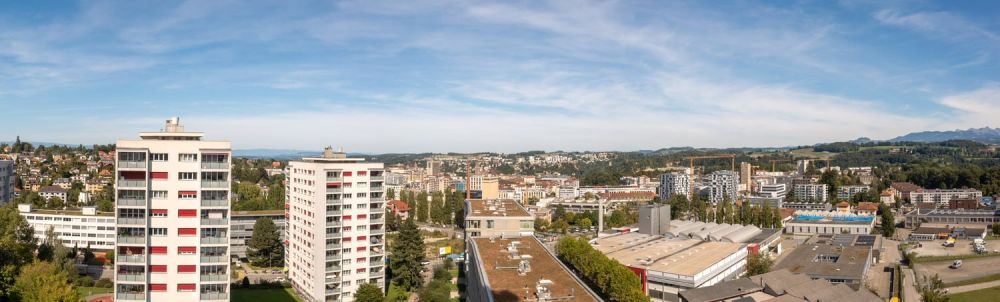 Das letzte Balkon von fast 50 m². Eine Terrasse, die zu einem wahren Wohnraum wird. -  Bild 1