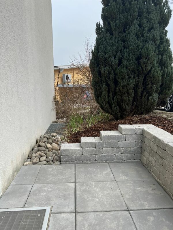 Schmucke 2,5 Zi mit Privatsitzplatz -  Bild 6