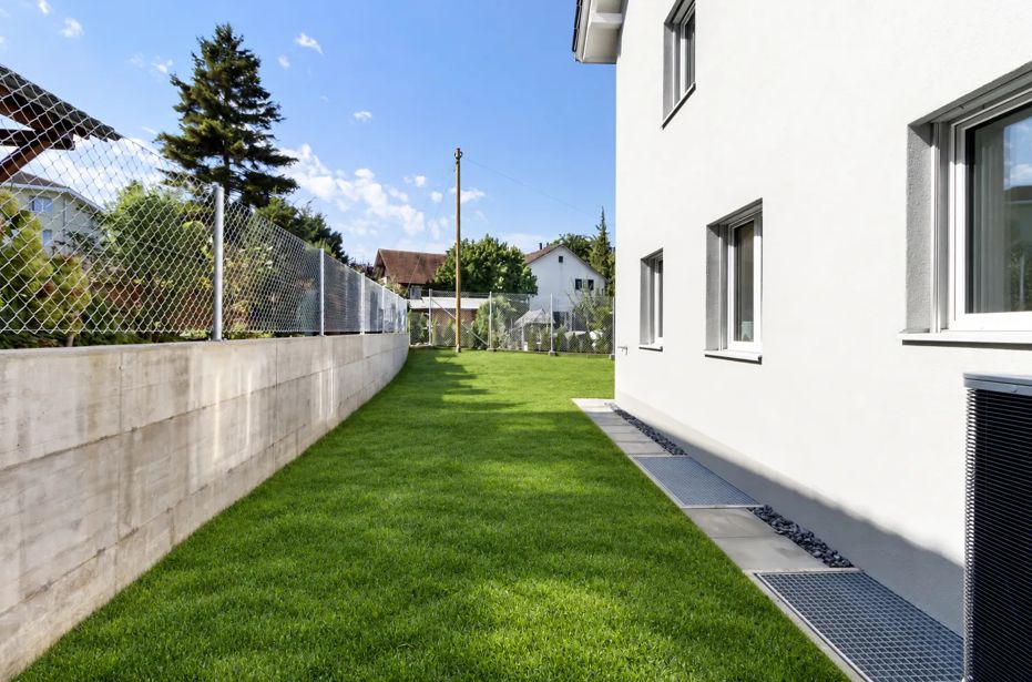 Linkes 6.5-Zimmer-Doppeleinfamilienhaus – ruhiger gelegen & zusätzliche Parkfläche -  Bild 4
