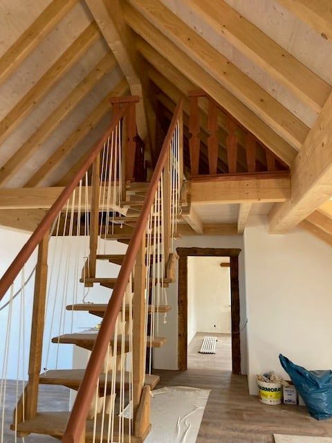 Moderne 4.5-Zimmer-Dachwohnung in Büsserach mit Balkon und schöner Aussicht -  Bild 2