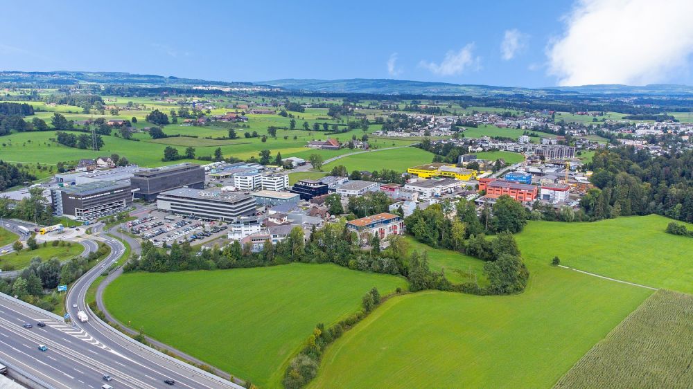 Baubewilligung vorhanden | rund 2'900 m² Nutzfläche | 48 Parkplätze -  Bild 2