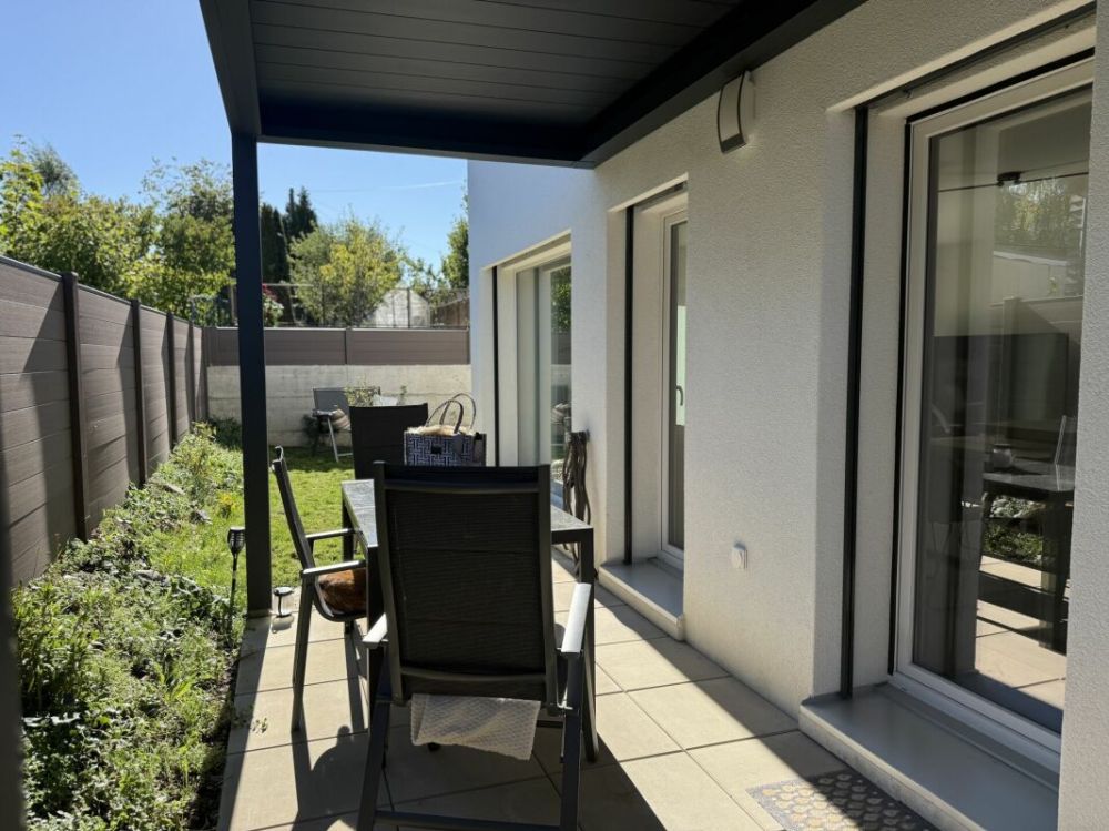 Tres belle affaire Superbe Villa comme neuve qui se distingue par son élégance, son confort et la qualité de son environnement, trés calme -  Bild 2