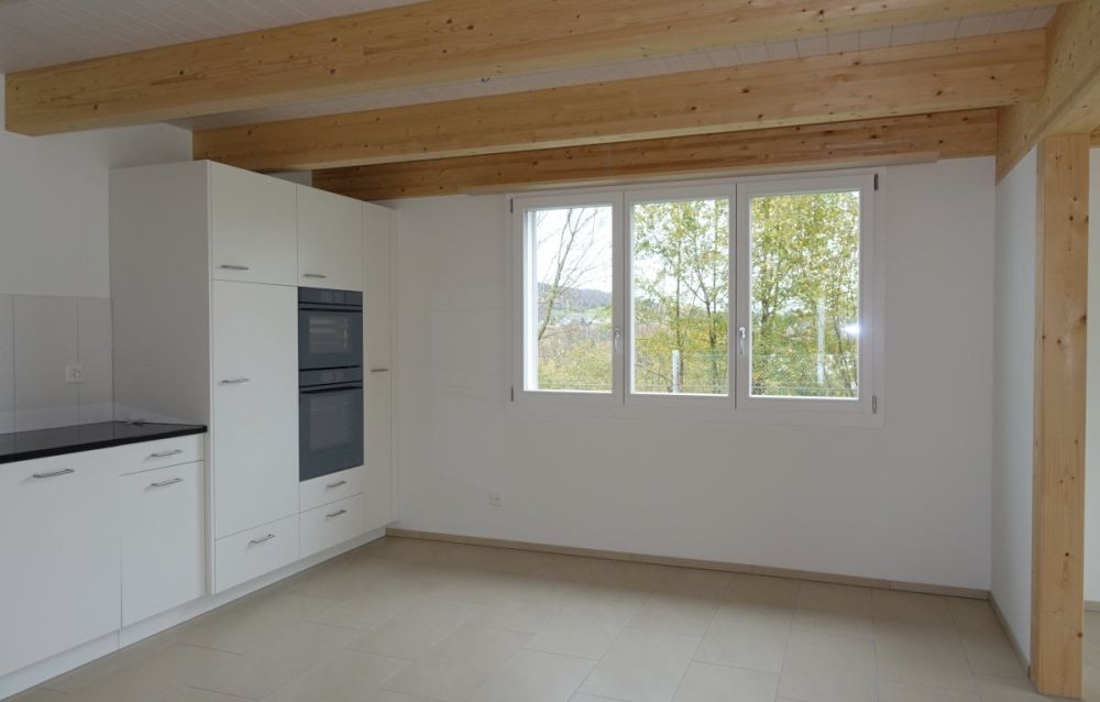 Schönes 6.5-Zimmer Einfamilienhaus mit viel Holz -  Bild 10