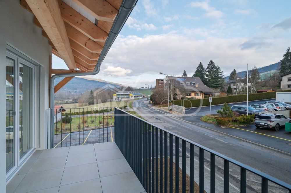 Grand salon-cuisine avec balcon ! - Bild 9