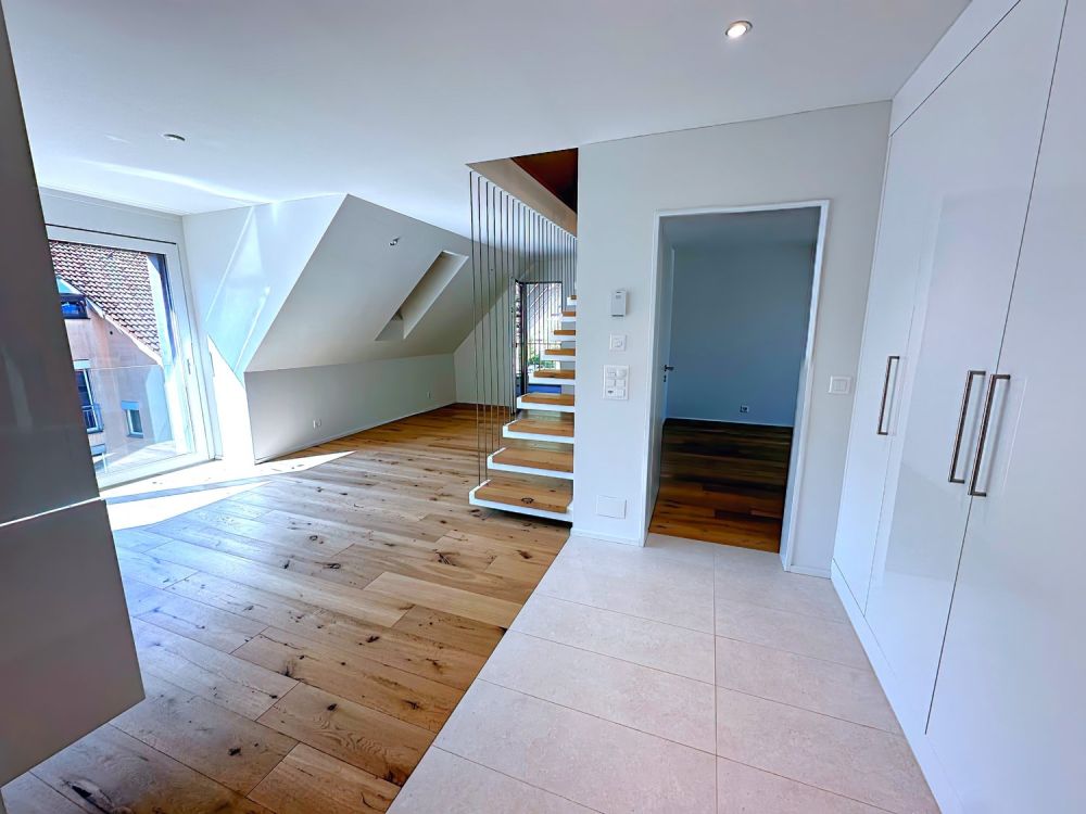 Neue 3.5-Zimmer-Wohnung mit Galerie! -  Bild 2