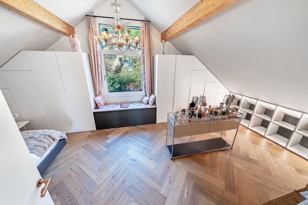 6.5-Zi-Einfamilienhaus mit Seesicht und Alpenpanorama - Bild 12