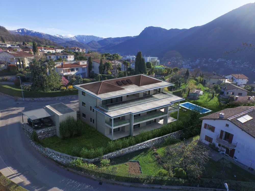 Prestigioso 7 locali con enorme giardino privato con possibile piscina -  Bild 1