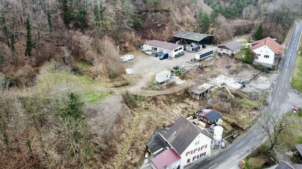 Investoren aufgepasst: 7'833 m² Gewerbebauland mit exklusiven Wasserrechten -  Bild 1