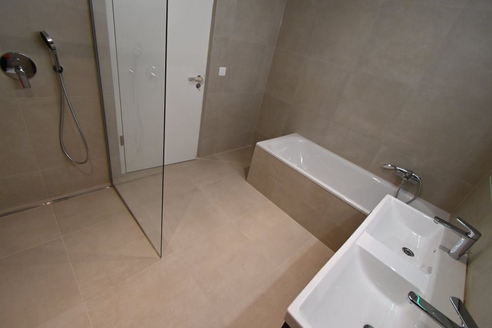 Appartement neuf de 3.5 pièces avec balcon et garage à Neuchâtel -  Bild 7