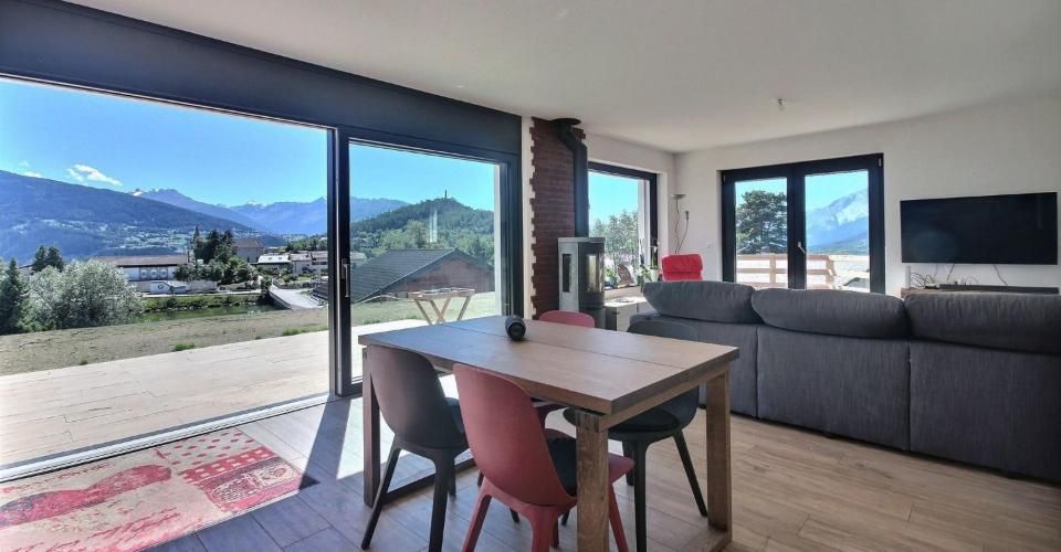 VENDU. Lens. Villa neuve de 5.5 pièces, vue sur le lac du Louché et les Alpes, à 10 minutes de Crans-Montana, proche écoles et commerces - Maison 5.5 pièces - image - 4