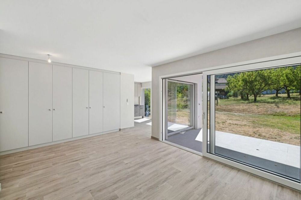 Appartement neuf de 2.5 pièces avec de magnifiques extérieurs -  Bild 2