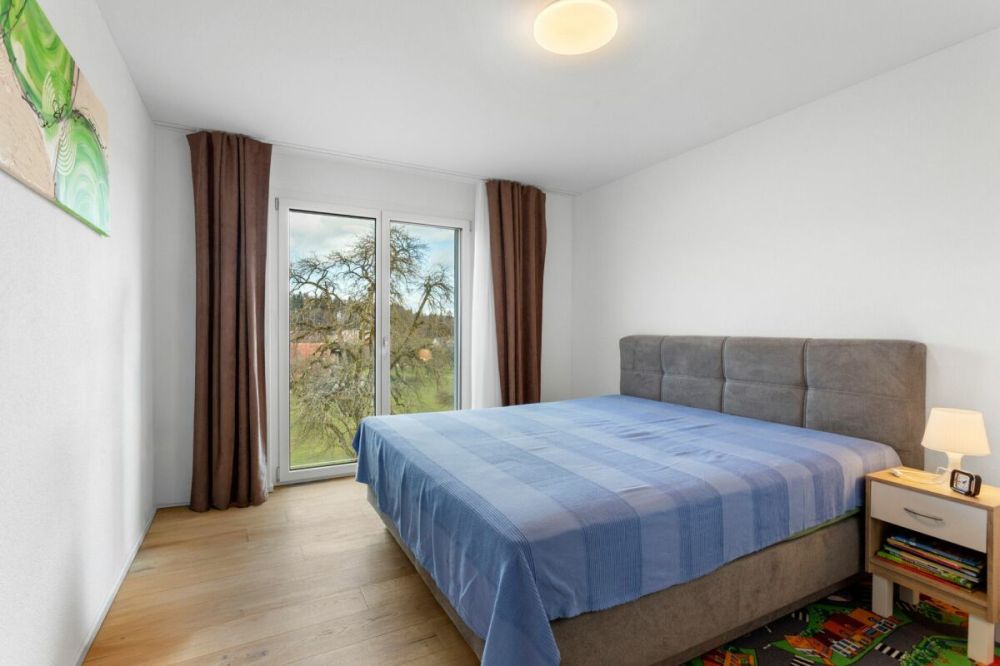 Neuwertige 4.5-Zimmer-Attikawohnung mit herrlichem Weitblick -  Bild 9