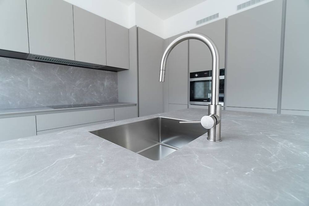 Wir verkaufen brandneue 3.5-Zimmer-Wohnungen in zentraler Lage mit hohem Standard -  Bild 3