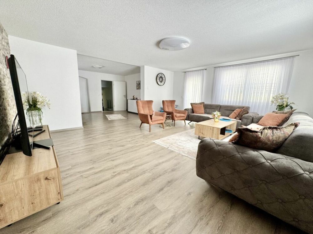 Mehrgenerationenhaus an ruhiger Lage - mit vielseitigem Schopf - Bild 5