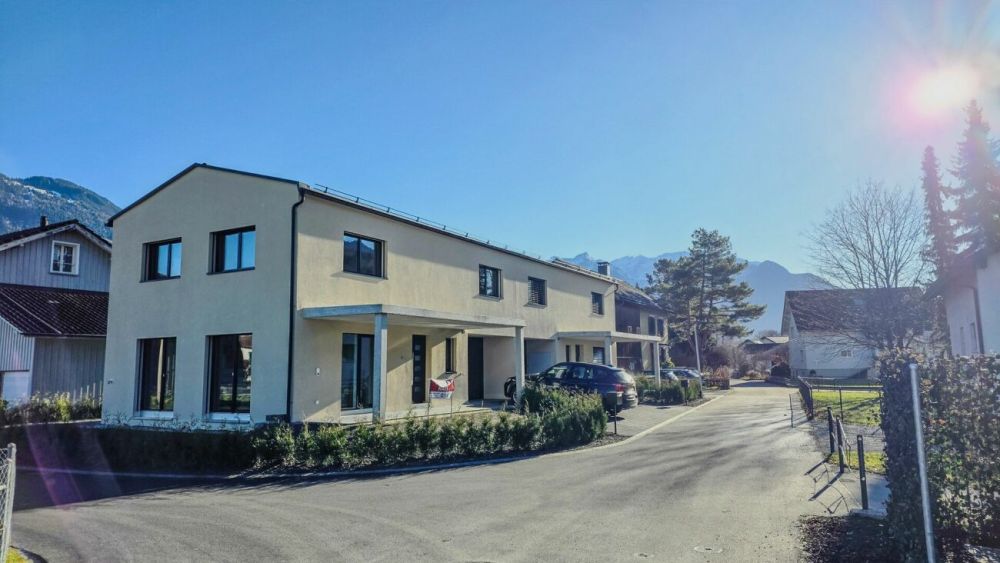 Neubau 4½ Zi-Doppeleinfamilienhaus mit Zusatzräumen - Bild 3
