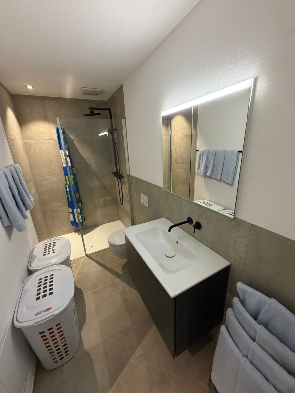 Grosse 3.5 Zimmerwohnung 92.5m2, 2 Nasszellen und 36 m2 Terrasse -  Bild 9