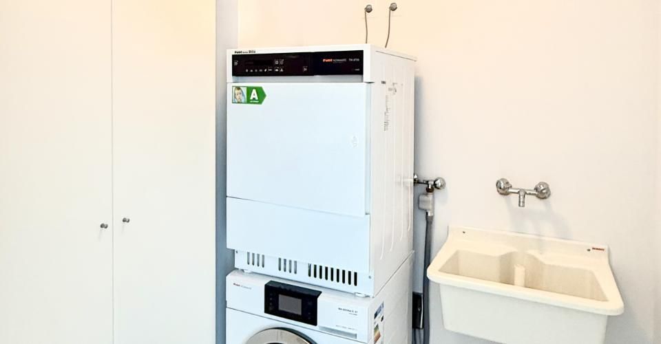3776 LUXURIÖSE WOHNUNG MIT TEILWEISEM SEEBLICK – ZWEITWOHNUNG - Appartement 3.5 pièces - image - 12