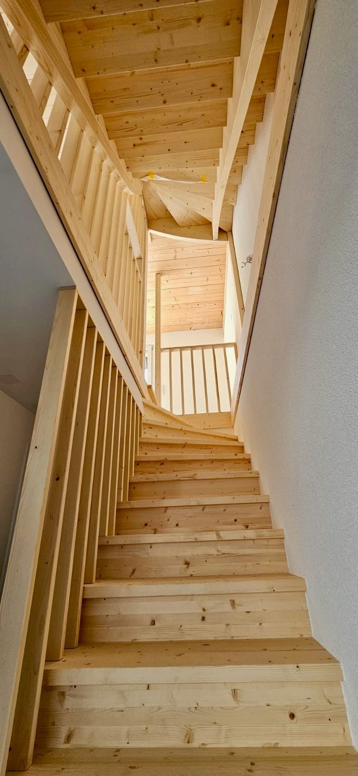 Wohnung 4.5 Zimmer in Leytron - _slash_uploads_slash_2026_slash_04_slash_70690449-3c8b-11f1-8fa4-069ae14c7a06.jpg