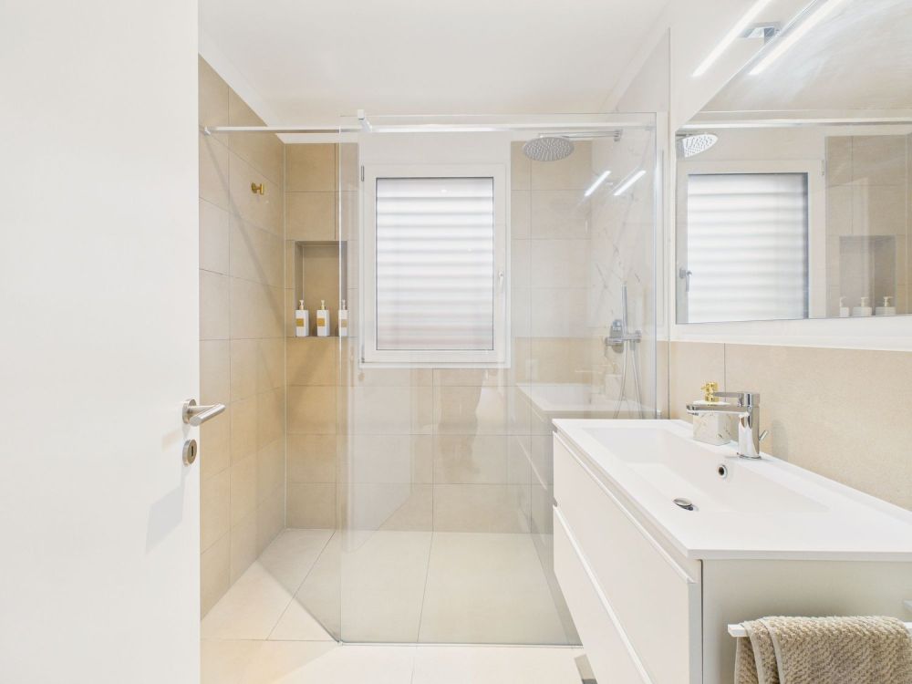 Modernes 2.5-Zimmer-Appartement in neuer Bauweise in Bellinzona - Image 8