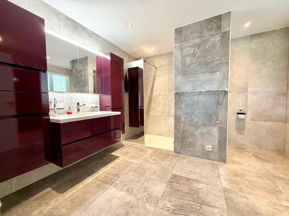 Superbe villa récente, composée de deux appartements - tempImageRl85yC.heic
