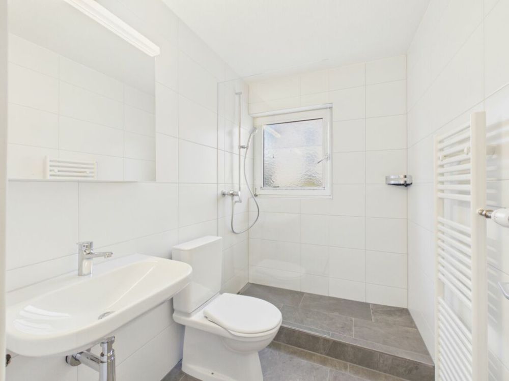 Erstbezug nach Totalsanierung: Stilvolle 4.5-Zimmer-Wohnung mit Top-Anbindung -  Bild 3