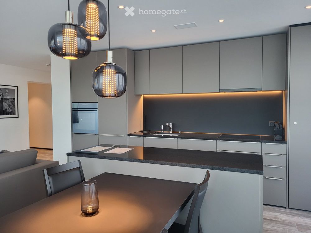 SCHÖNE, MODERNE & KOMPLETT MÖBLIERTE 2 1/2 ZIMMER-NEUBAUWOHNUNG IN STETTBACH AB SOFORT ZU VERMIETEN -  Bild 4