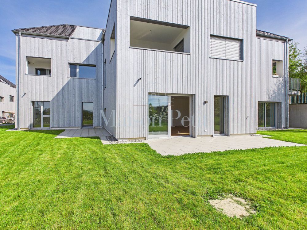 Zauberhafte 5.5-Zimmer-Gartenwohnung mit 336 m² Garten und Privatsphäre -  Bild 1
