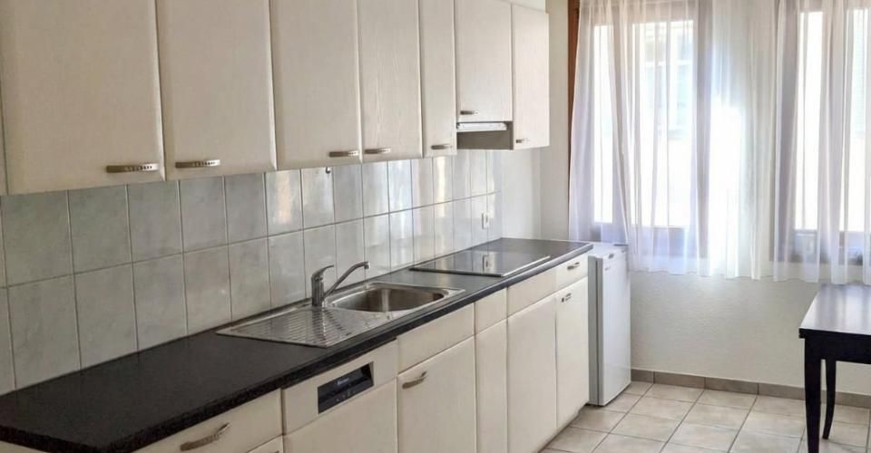 Zwei Wohnungen sowie ein Ladenlokal - alles vermietet - Immeuble résidentiel 8 pièces - image - 2