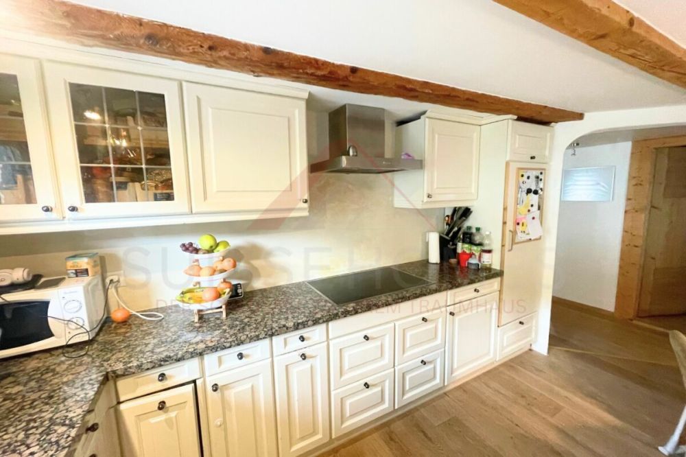 Grosszügiges Zweigenerationenhaus in Grenchen - 14.5 Zimmer, grosses Grundstück und vielseitiges Potenzial - Bild 5