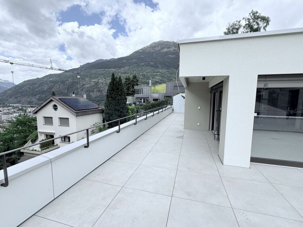 Einzigartige Dach Wohnung mit alpinen Weitblick in Brig und grosser Sonnenterasse -  Bild 3