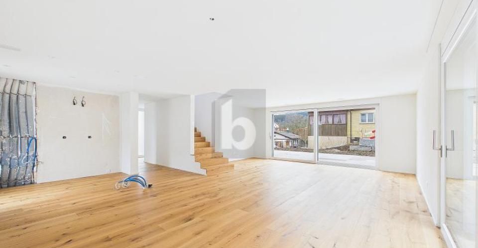 GROSSZÜGIG, HOCHWERTIG & RUHIG GELEGEN (D) - Maison 6.5 pièces - image - 2