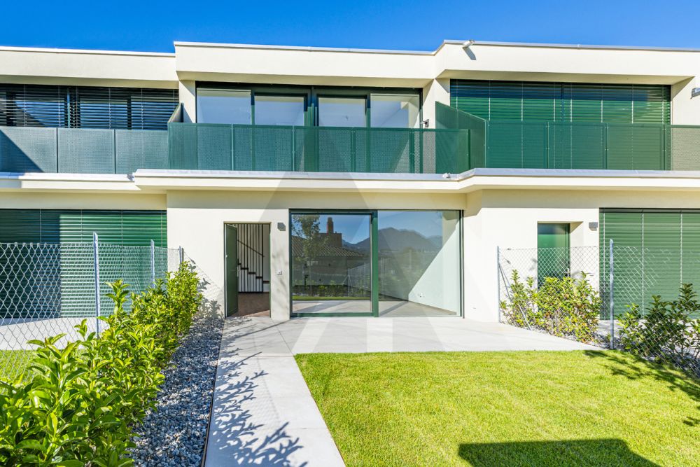 CINQUE NUOVE VILLE A SCHIERA CON STILE E COMFORT A MANNO -  Bild 2