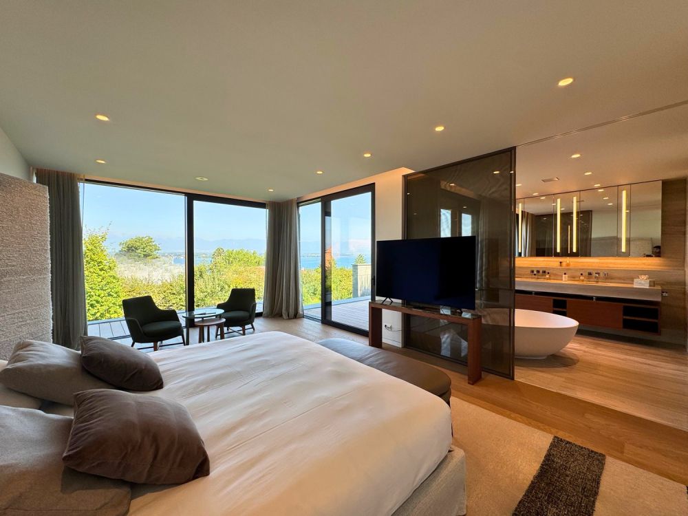 Villa vue lac panoramique - EXCLUSIVITÉ - Bild 1