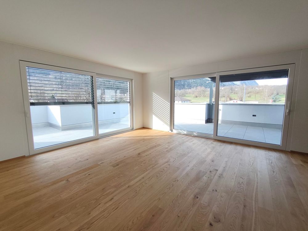 Magnifique appartement en attique de 3,5 pièces à Leuk – Neuf, lumineux -  Bild 1