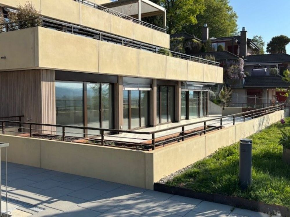 4½-Zimmer-Terrassenhaus mit Aussicht auf Alpen und Aarelandschaft -  Bild 2