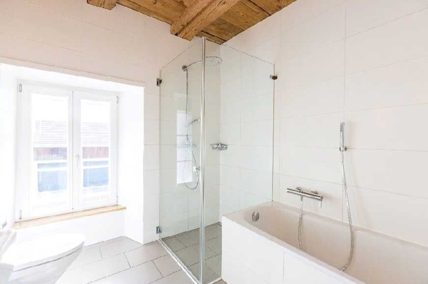 Mehrfamilienhaus und bewilligtes Bauprojekt für 5 Reihenhäuser - Bild 8