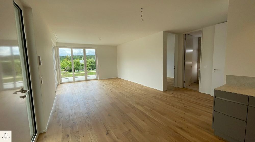 Sonnig, modern und hochwertig – 2.5 Zimmer Wohnung mit unverbaubarer Aussicht -  Bild 3