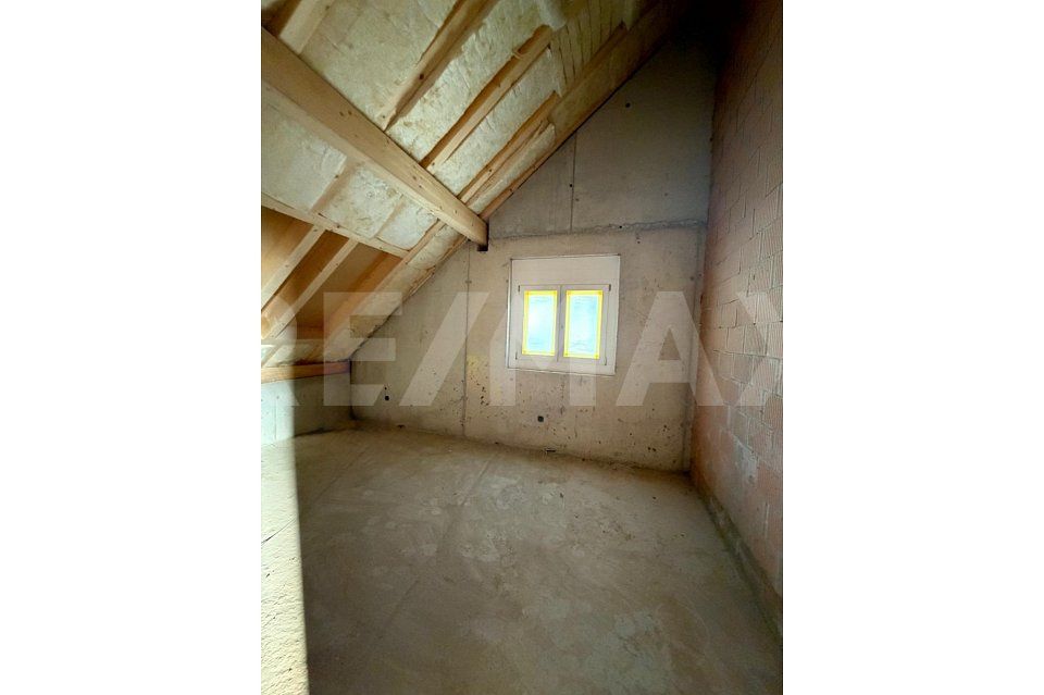 Exklusive 2.5-Zimmer-Dachwohnung in Kirchdorf AG -  Bild 7