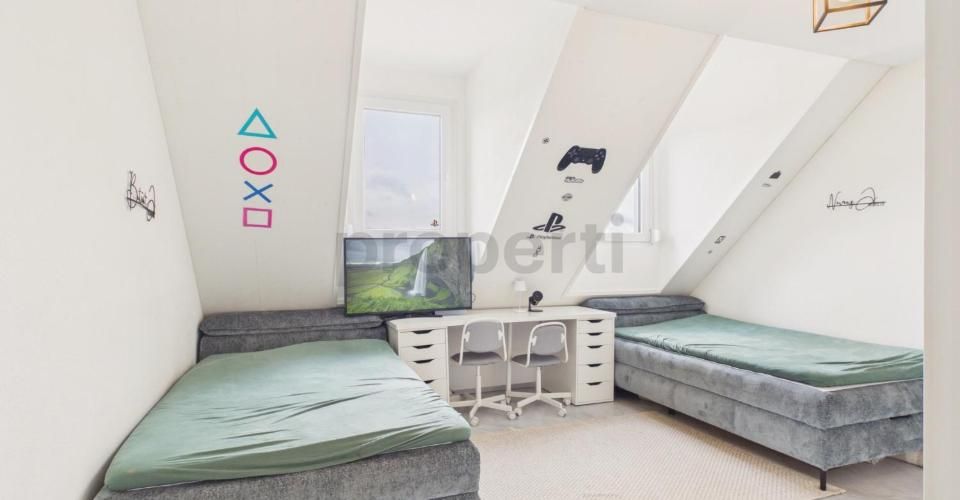 Ankommen, wohlfühlen, zuhause sein  charmante 6.5 Zimmer Maisonette auf zwei Ebenen - Duplex 6.5 pièces - image - 11