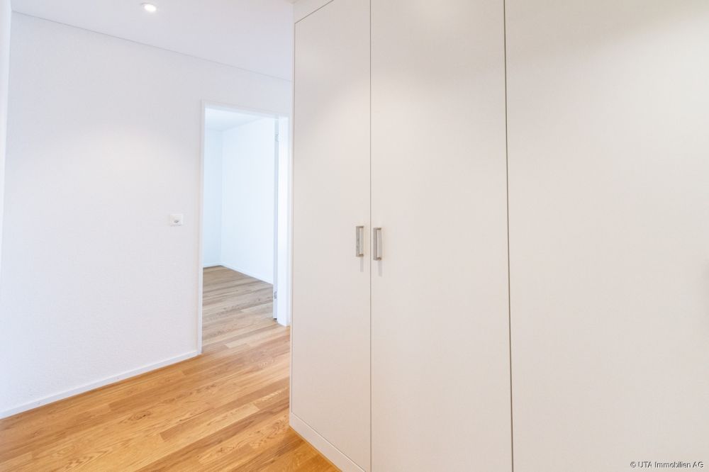 2.5-Zimmer-Neubauwohnung, sofort bezugsbereit, ideal auch als Kapitala - Eingangsbereich