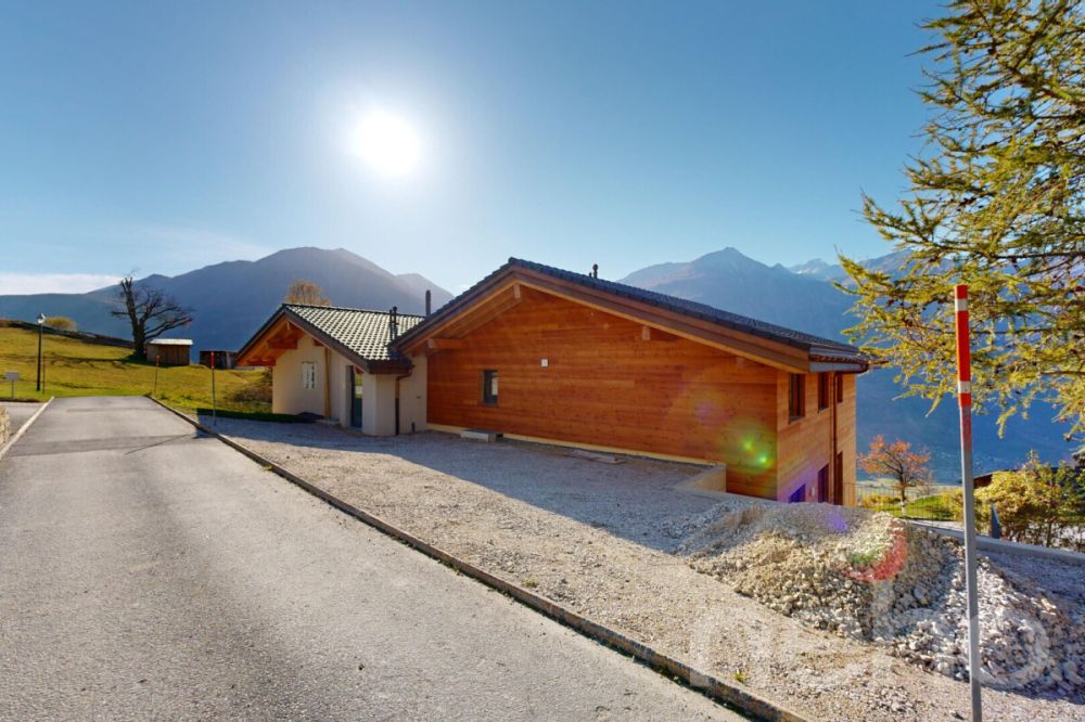 Neues Apartment mit Panoramablick, 5 Minuten von Leuk -  Bild 1