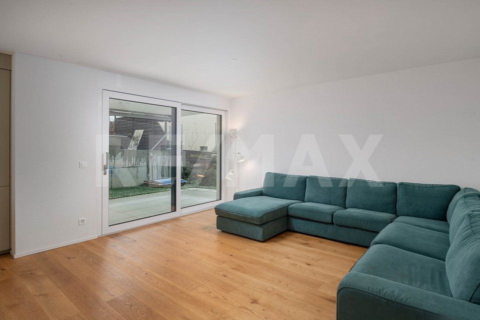 Moderne 5.5 Zimmer Doppelhaushälfte mit Wintergarten -  Bild 4