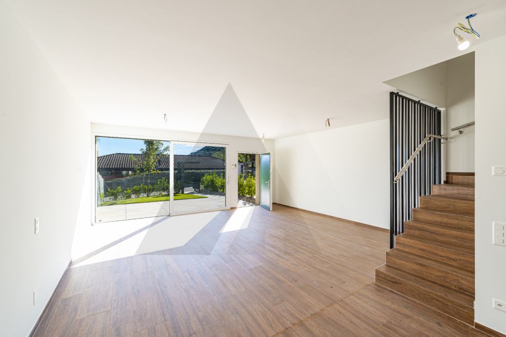 CINQUE NUOVE VILLE A SCHIERA CON STILE E COMFORT A MANNO -  Bild 6